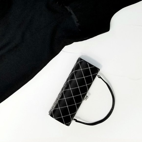 FIND THESE BEAUTIES AND SO MUCH MORE IN MY CLOSET! - Picture 5 of 5